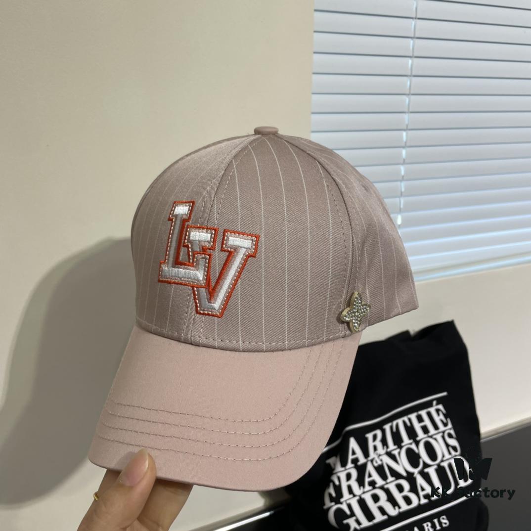 Louis Vuitton LV Embroidered Baseball Cap, New Arrival from Official Counter, Unisex Sun Hat, Fisherman Cap, Knit Cap