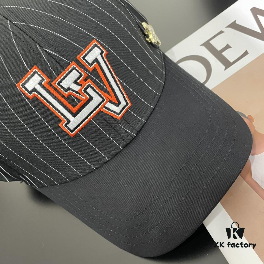 692fad4299f2d84055c86769 Louis Vuitton LV Embroidered Baseball Cap, New Arrival from Official Counter, Unisex Sun Hat, Fisherman Cap, Knit Cap
