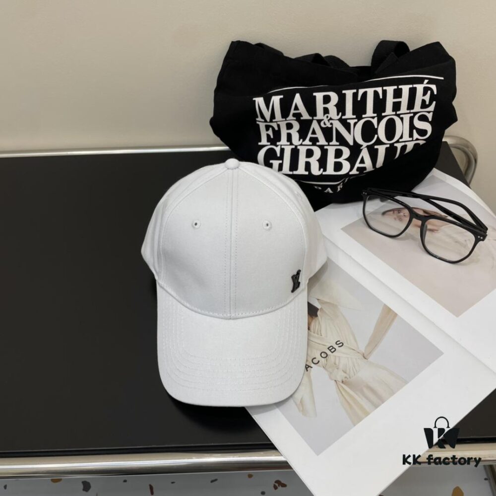692fad4f99f2d84055c8677f Louis Vuitton LouisVuitton New Baseball Cap 🧢