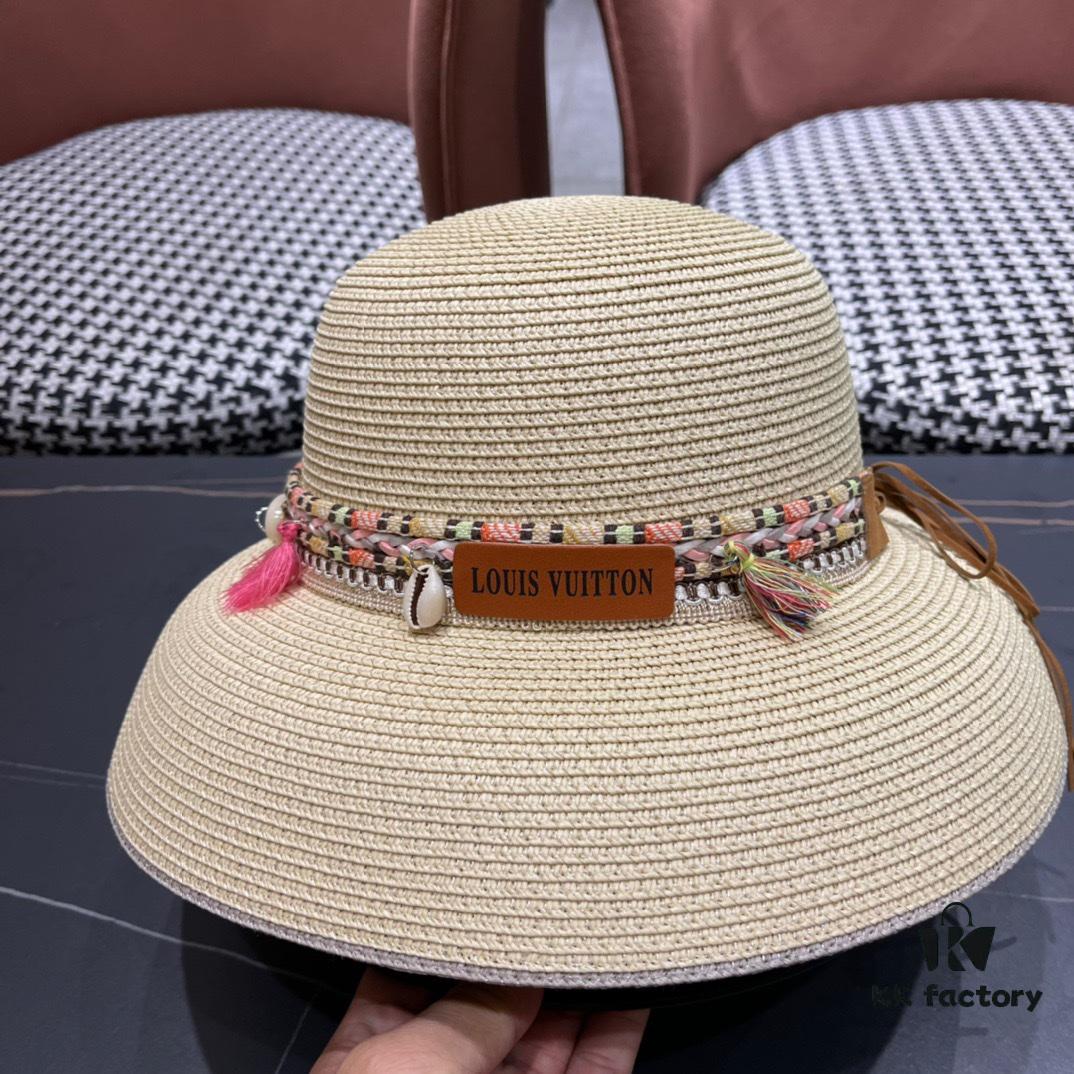 692fad8c99f2d84055c867f6 LV Louis Vuitton 2024 New Sun Protection Straw Hat 😍 Beach Style, Simple and Elegant, Trendy Silhouette, Must-Have for Outings