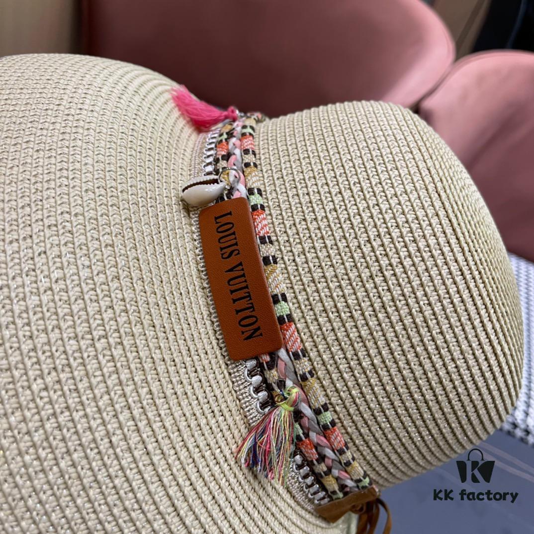692fad8d99f2d84055c867f9 LV Louis Vuitton 2024 New Sun Protection Straw Hat 😍 Beach Style, Simple and Elegant, Trendy Silhouette, Must-Have for Outings