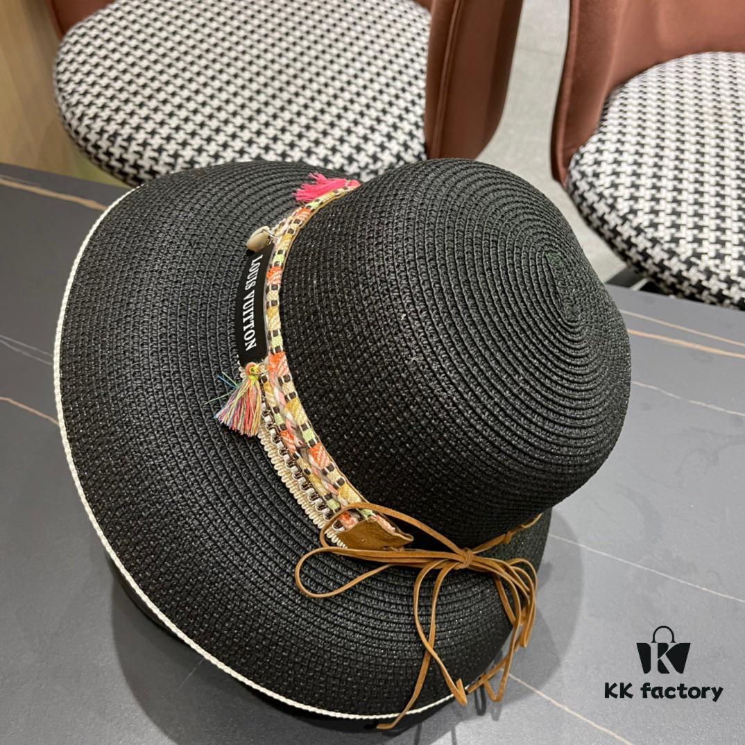 692fad9499f2d84055c86802 LV Louis Vuitton 2024 New Sun Hat 🤩 Beach Style, Simple and Elegant, Trendy Silhouette, Must-Have for Outings