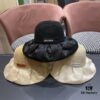 LV Louis Vuitton Bucket Hat, Must-Have for Outings, Very Flattering Face-Slimming Design
