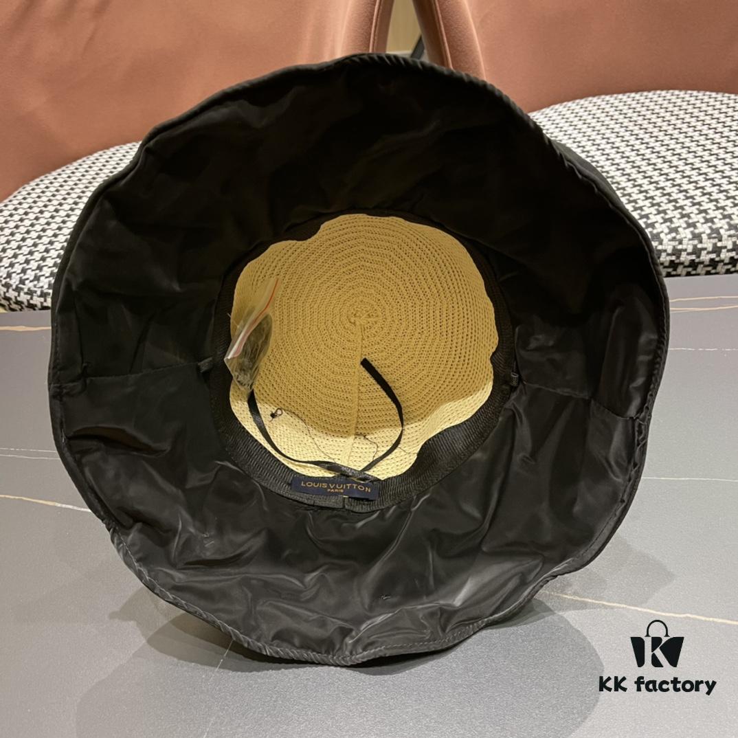 LV Bucket Hat 🧢 New Louis Vuitton Bucket Hat 🧢 Hot Selling Item, Versatile and Stylish 🥰 Looks Great with Any Outfit, Excellent Quality 👍