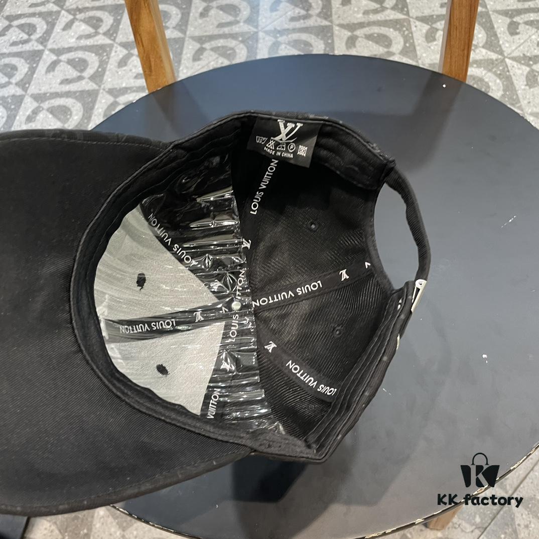 692fae3d99f2d84055c8691b Louis Vuitton LouisVuitton 2024 New Denim Baseball Cap 🧢