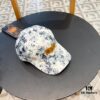 692fae4e99f2d84055c86937 Louis Vuitton New Original Single Baseball Cap, LV Denim Graffiti Fabric, Refreshing Summer Color, Clean and Comfortable, Super Flattering to Skin Tone!