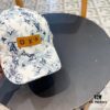 692fae4e99f2d84055c86939 Louis Vuitton New Original Single Baseball Cap, LV Denim Graffiti Fabric, Refreshing Summer Color, Clean and Comfortable, Super Flattering to Skin Tone!