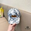692fae5199f2d84055c8693e Louis Vuitton New Original Single Baseball Cap, LV Denim Graffiti Fabric, Refreshing Summer Color, Clean and Comfortable, Super Flattering to Skin Tone!