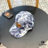 692fae5299f2d84055c86941 Louis Vuitton New Original Single Baseball Cap, LV Denim Graffiti Fabric, Refreshing Summer Color, Refreshing and Comfortable, Super Flattering to Skin Tone!
