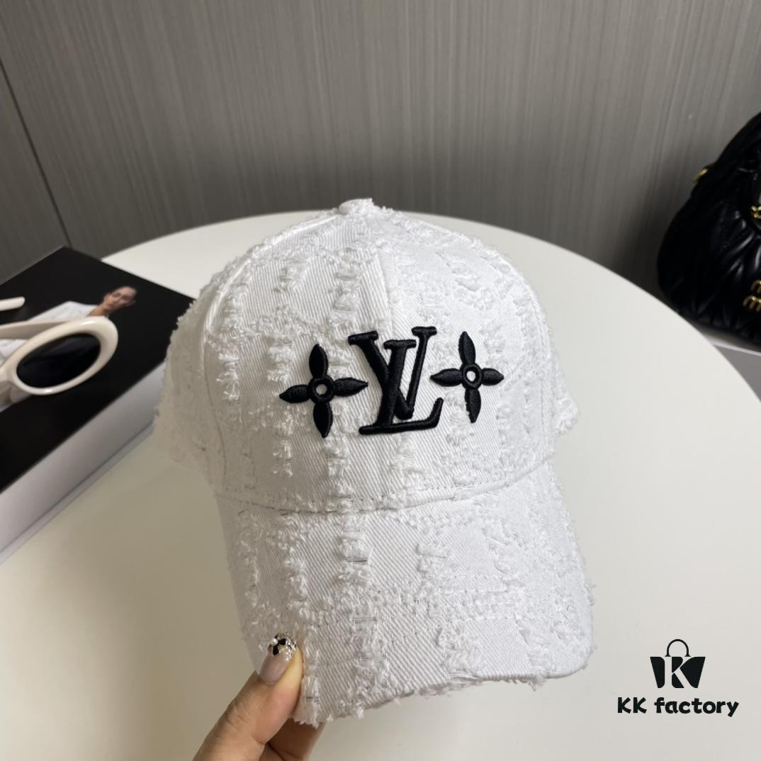 692fae6d99f2d84055c86975 Louis Vuitton Embroidered Baseball Cap, Cabinet Hot-Selling Style, Pure Cotton Lining, Lightweight and Breathable