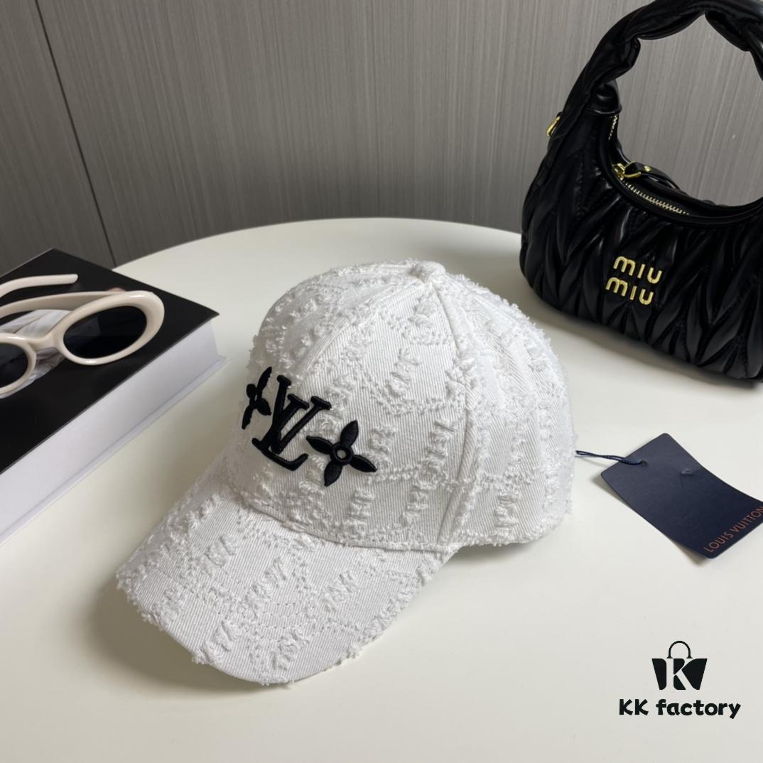 692fae7099f2d84055c8697c Louis Vuitton Embroidered Baseball Cap, Cabinet Hot-Selling Style, Pure Cotton Lining, Lightweight and Breathable