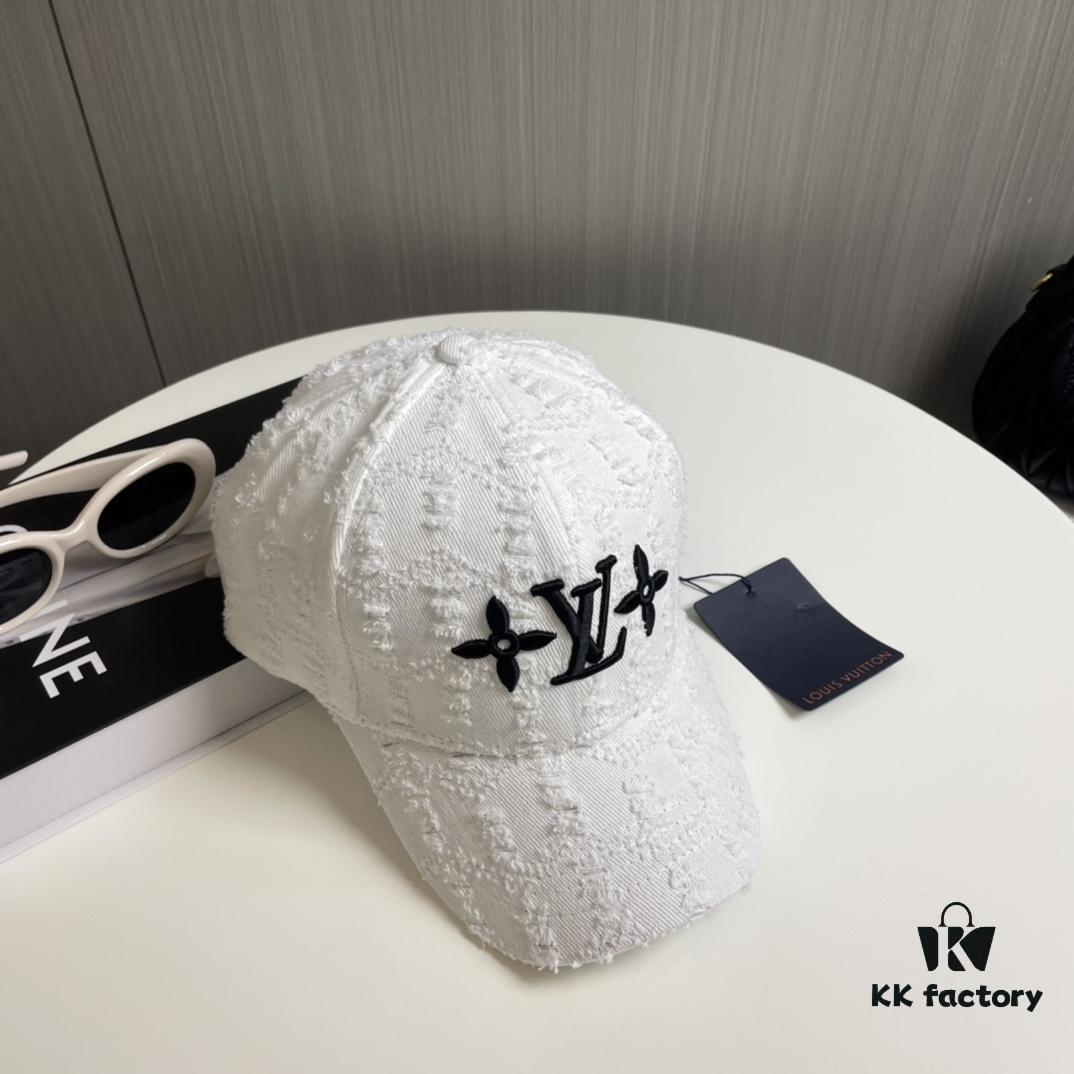 692fae7099f2d84055c8697e Louis Vuitton Embroidered Baseball Cap, Cabinet Hot-Selling Style, Pure Cotton Lining, Lightweight and Breathable