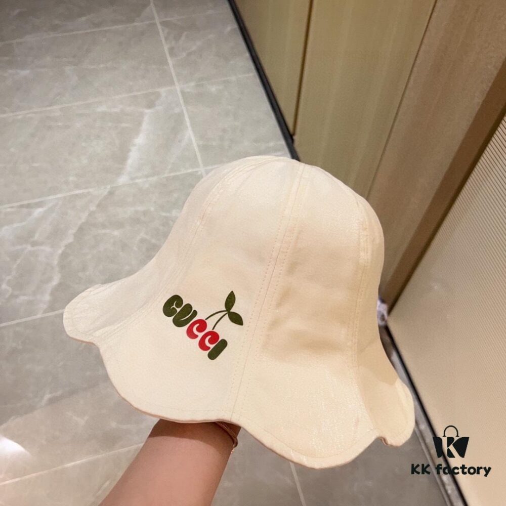 692fae8f99f2d84055c869c3 GUCCI x Summer 2024 Wave-Brimmed Waterproof Fishing Hat