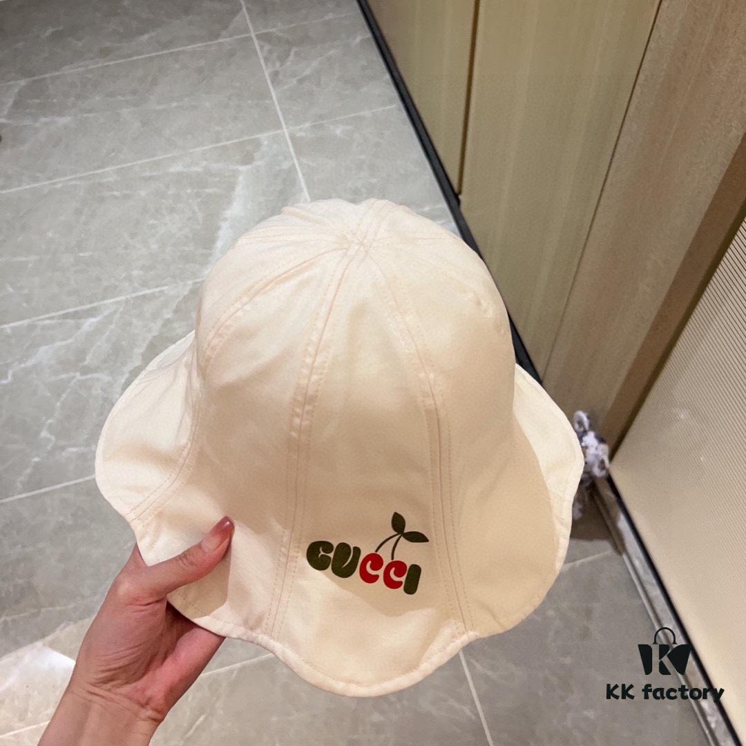 GUCCI Wave-Brim Waterproof Fisherman Hat 2024 Spring/Summer Collection