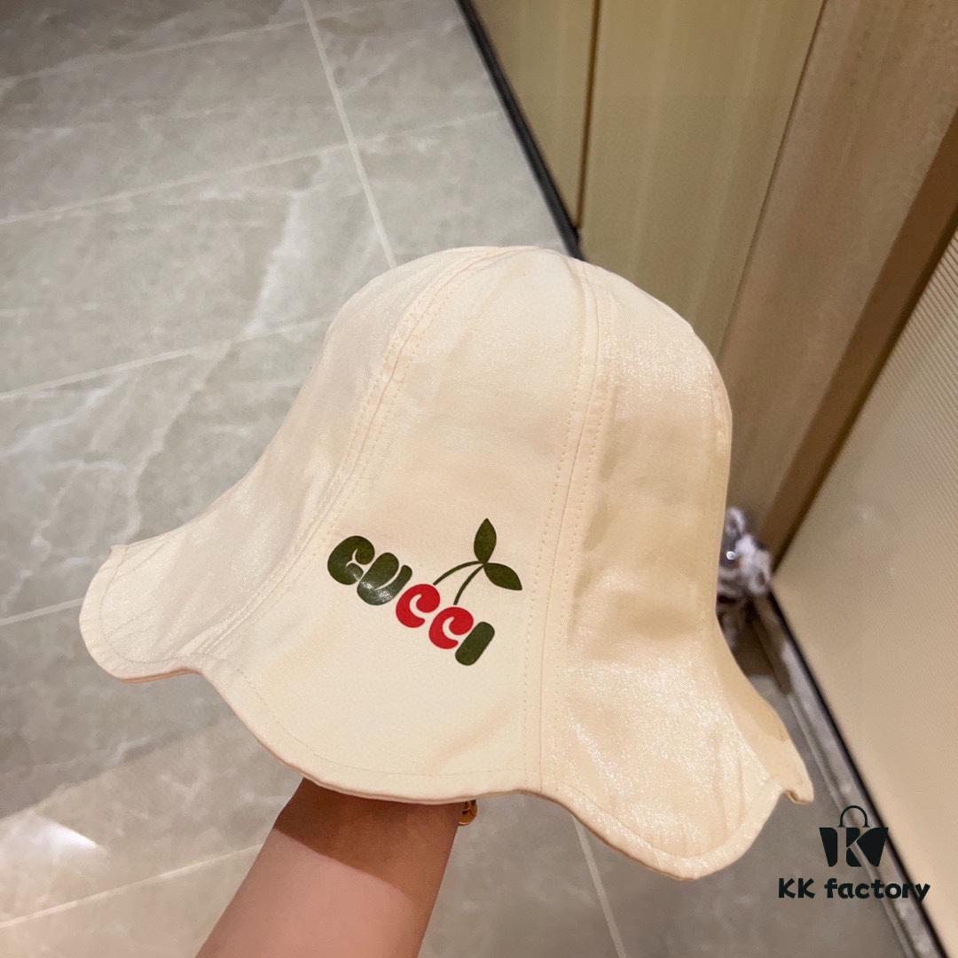GUCCI Wave-Brim Waterproof Fisherman Hat 2024 Spring/Summer Collection