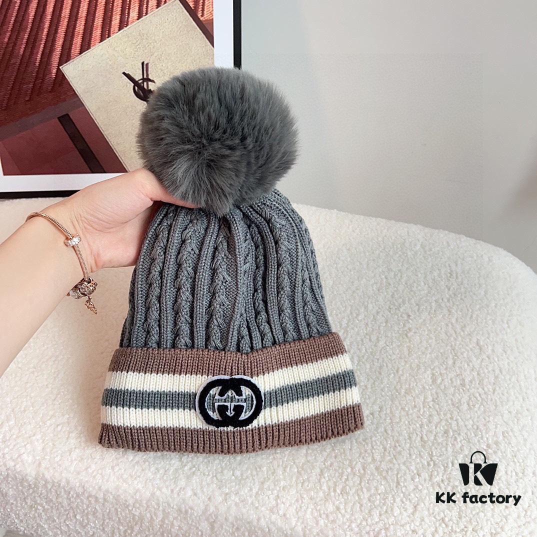 692fafd799f2d84055c86c1c GUCCI 2024 Fall/Winter New Striped Pom-Pom Knit Hat for Men and Women, Luxury Stripe Series, Dust Bag Included