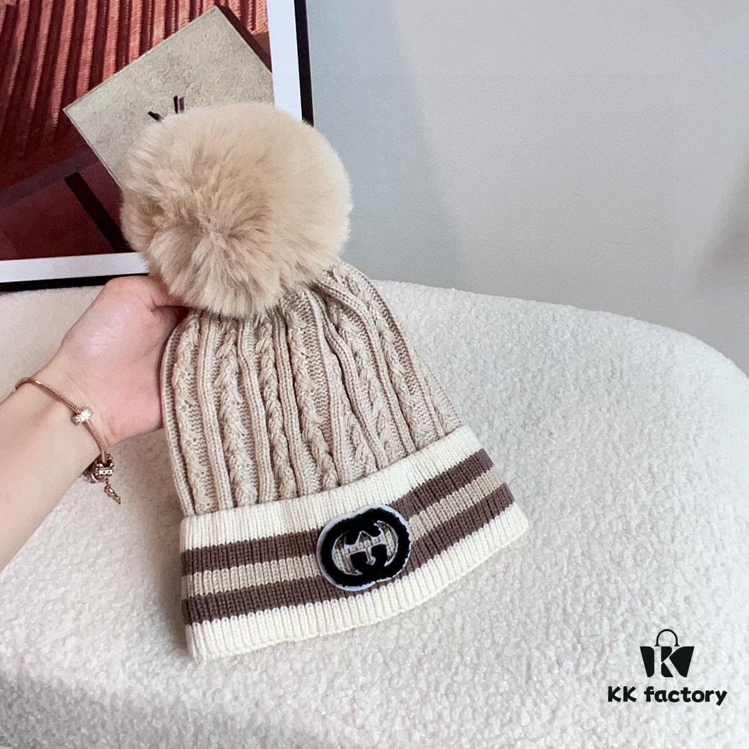 692fb01299f2d84055c86c77 GUCCI 2024 Autumn/Winter New Striped Pom-Pom Knit Hat for Men and Women, Luxury-Style Beanie, Fisherman Hat, Baseball Cap, Knitted Cap with Dust Bag
