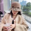 692fb02899f2d84055c86c94 Gucci 2022 Fall/Winter New Wool Fedora Hat, GG Wool Hat with Horsebit Detail, 57cm Head Circumference, Stylish and Versatile, Black and Khaki Colors, Elegant Ladylike Style