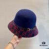 692fb03299f2d84055c86ca4 Gucci 2022 Fall/Winter New Wool Fedora Hat, GG Wool Hat with Horsebit Decoration, 57cm Head Circumference, Stylish and Versatile, Black and Khaki Colors, Elegant Ladylike Style