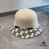 692fb03899f2d84055c86cb0 Gucci 2022 Fall/Winter New Wool Fedora Hat, GG Wool Hat with Horsebit Decoration, 57cm Head Circumference, Stylish and Versatile, Black and Khaki Colors, Elegant Lady's Style
