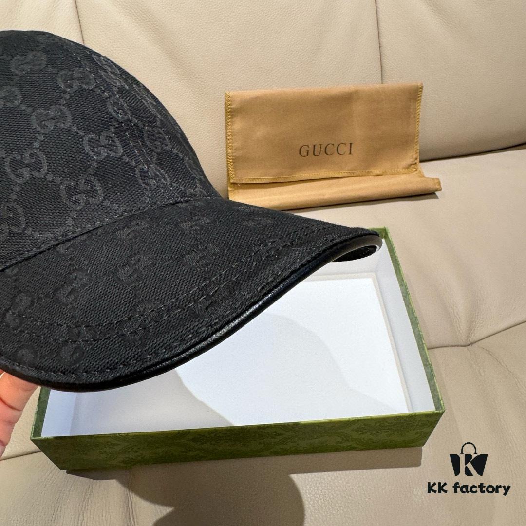 692fb05299f2d84055c86ce9 Box Bag Included, NY&Gucci (Gucci) Latest Collaboration Original Order Baseball Cap, 1:1 Mold Customized, Comparable Details to Boutique, Premium Canvas Fabric with Top Layer Leather, Excellent Quality! First Choice for Stylish Men and Women, Versatile and Fashionable. Base Head Circumference 56cm, Patch Adjustable.