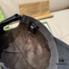 692fb05499f2d84055c86ced Box Bag Included, NY&Gucci (Gucci) Latest Collaboration Original Order Baseball Cap, 1:1 Mold Customized, Comparable Details to Boutique, Premium Canvas Fabric with Top Layer Leather, Excellent Quality! First Choice for Stylish Men and Women, Versatile and Fashionable. Base Head Circumference 56cm, Patch Adjustable.