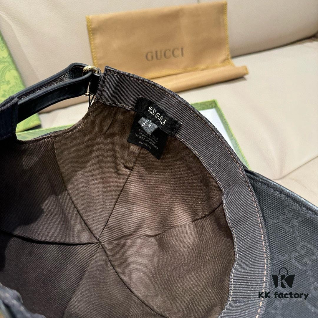 692fb05499f2d84055c86ced Box Bag Included, NY&Gucci (Gucci) Latest Collaboration Original Order Baseball Cap, 1:1 Mold Customized, Comparable Details to Boutique, Premium Canvas Fabric with Top Layer Leather, Excellent Quality! First Choice for Stylish Men and Women, Versatile and Fashionable. Base Head Circumference 56cm, Patch Adjustable.