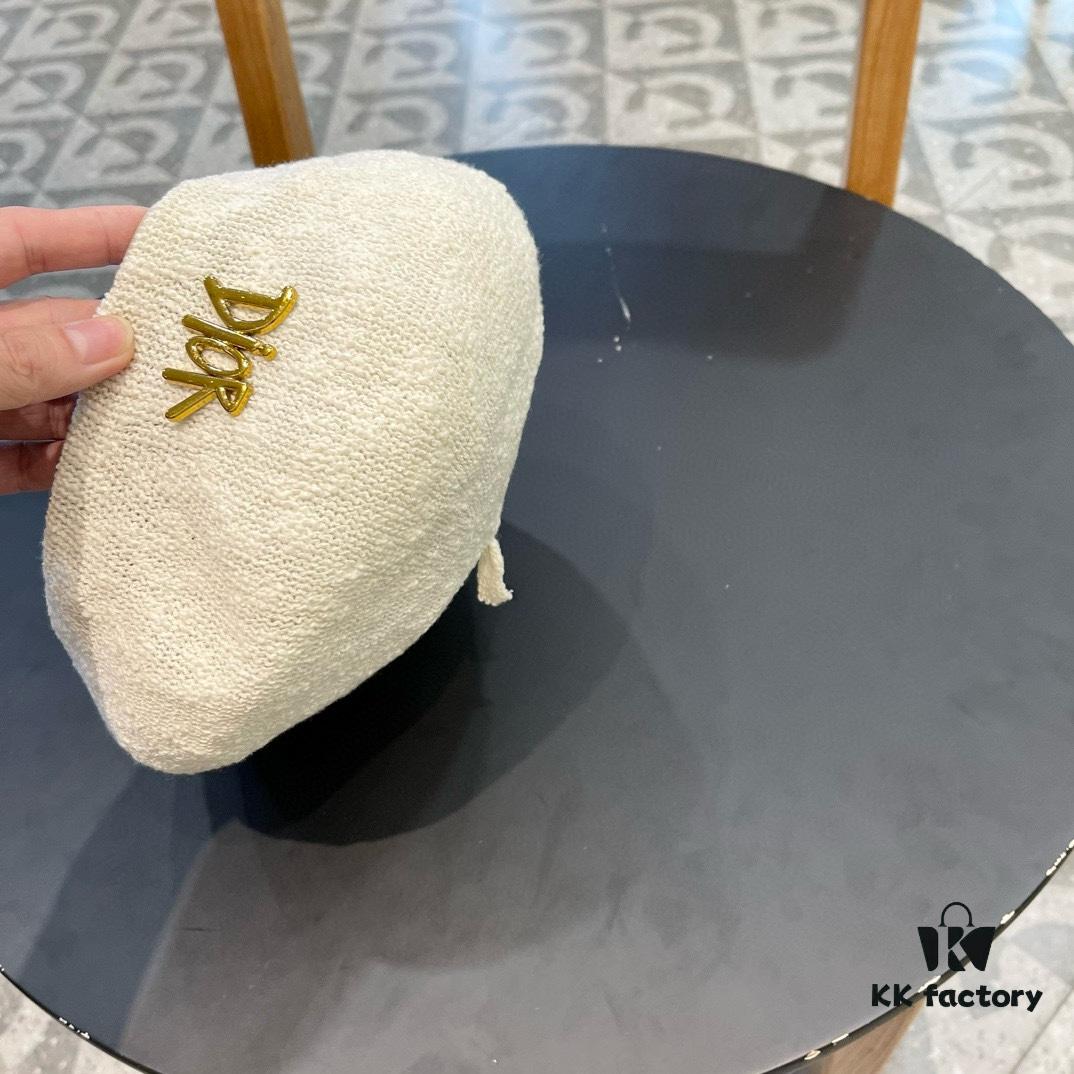 Dior 2024 New Solid Color Women's Beret, Slimming and Breathable for Spring and Summer, Pumpkin-Style Knit Hat, Artistic and Versatile