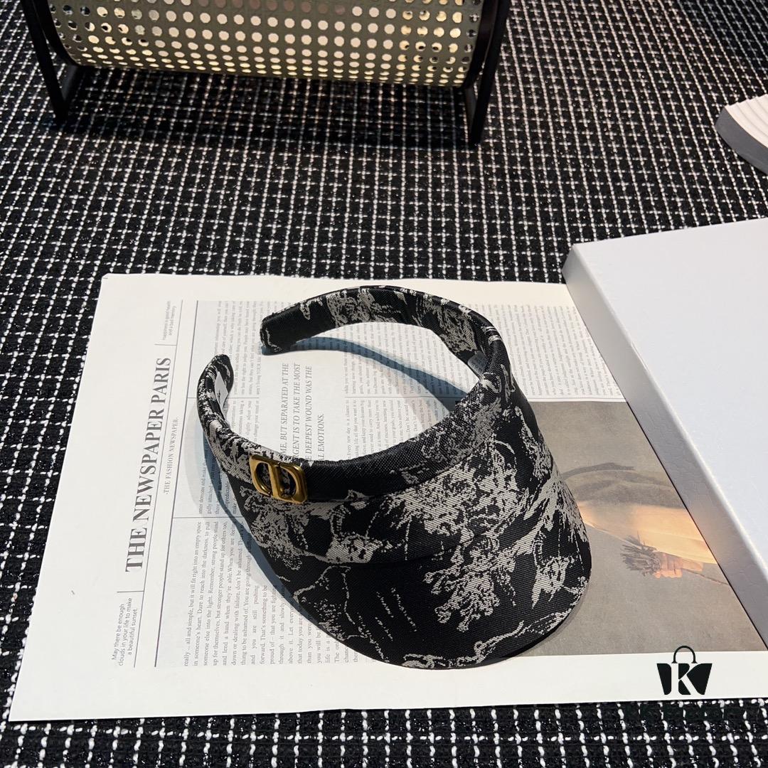 Dior Spring Collection New Arrival Stunning Sun Hat - Classic Plaid Design, Perfect Fit, Elegant and Refined
