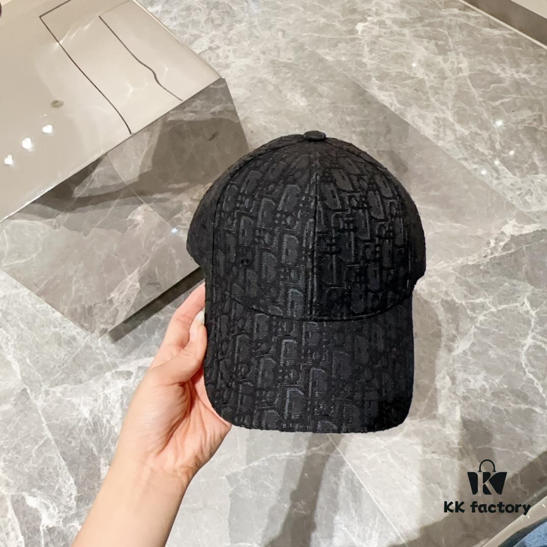 692fb13f99f2d84055c86ea0 DIOR Vintage Baseball Cap