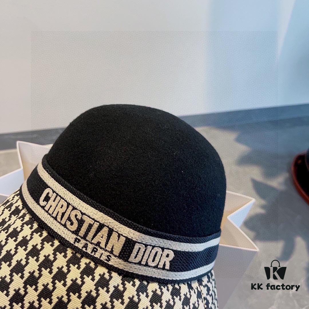 692fb23499f2d84055c86fe8 Dior Winter Olympics Autumn-Winter Wool Hat, Color-Block Newsboy Cap, 100% Wool Fabric, Head Circumference 57cm