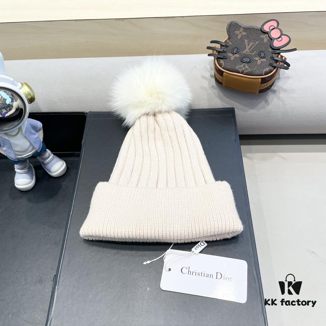 692fb27699f2d84055c8703f Dior Women's Knitted Hat with Genuine Fox Fur Pom-Pom, Thick Winter Warm Ear-Protecting Beanie for Autumn and Winter
