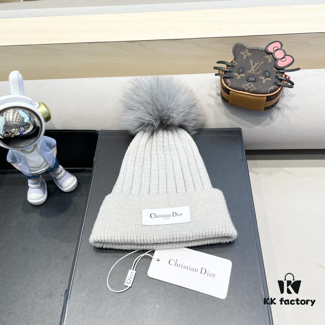 692fb27b99f2d84055c87044 Dior Women's Knitted Hat with Genuine Fox Fur Pom for Autumn and Winter, Thickened Warm Ear-Protecting Beanie