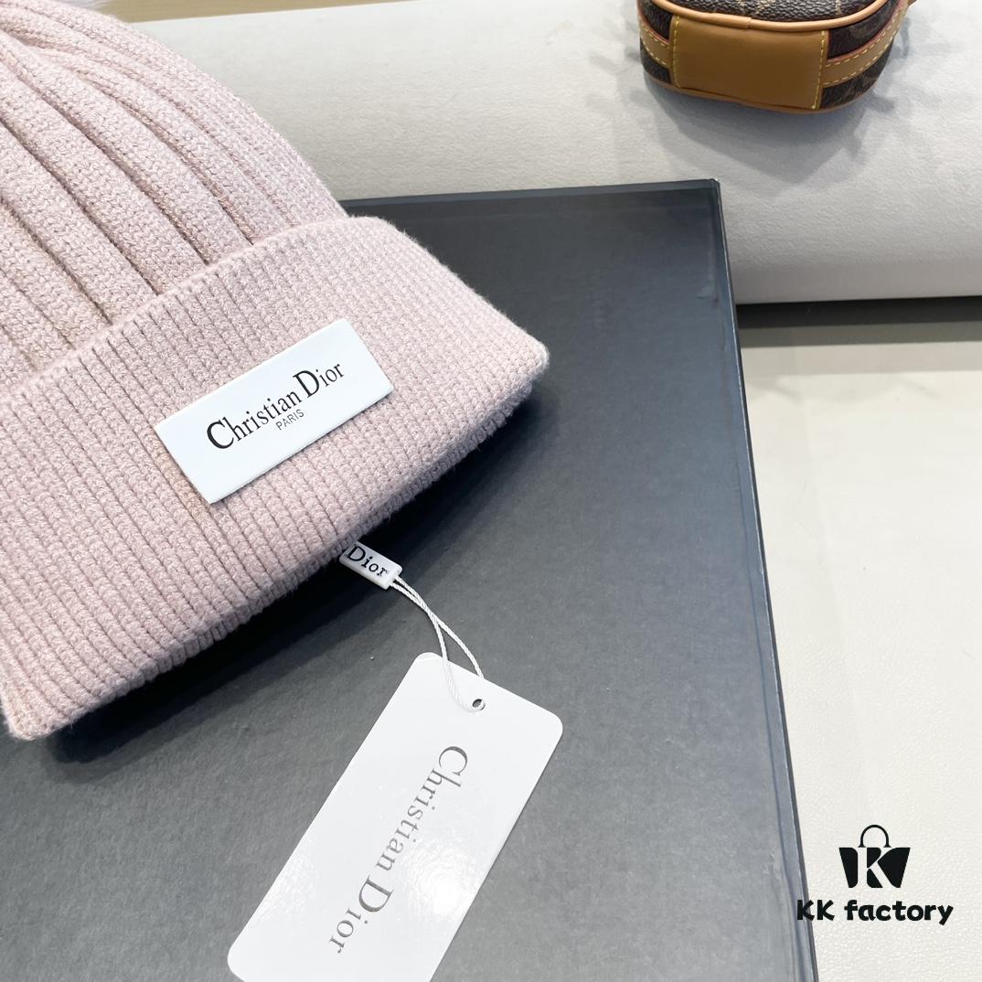 692fb28c99f2d84055c8704c Dior Women's Knit Hat with Genuine Fox Fur Pom-Pom, Thickened Winter Warm Ear-Protecting Beanie for Autumn and Winter