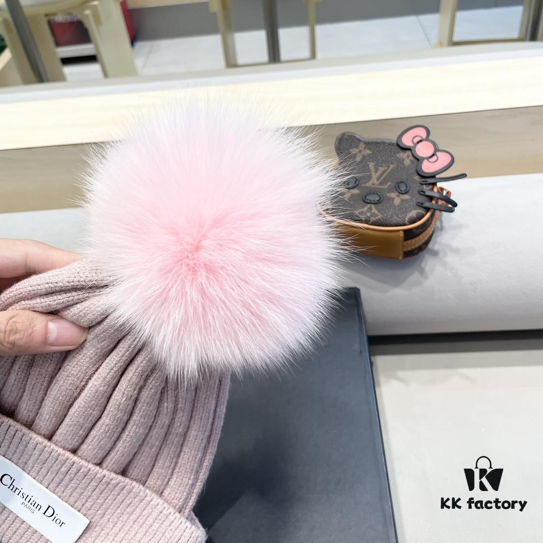 692fb28e99f2d84055c8704f Dior Women's Knit Hat with Genuine Fox Fur Pom-Pom, Thickened Winter Warm Ear-Protecting Beanie for Autumn and Winter