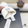 692fb29a99f2d84055c8705b Dior Women's Knit Hat with Genuine Fox Fur Pom-Pom, Winter Thermal Insulated Ear-Protecting Beanie