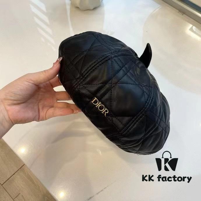 692fb2a499f2d84055c87065 Dior-style Leather Octagonal Beret