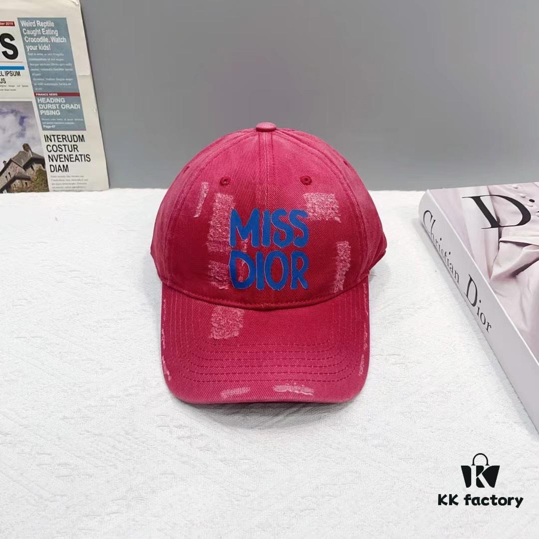 692fb30599f2d84055c87104 Dior Baseball Cap New Gradient Color Trendy Unisex Stylish and Elegant