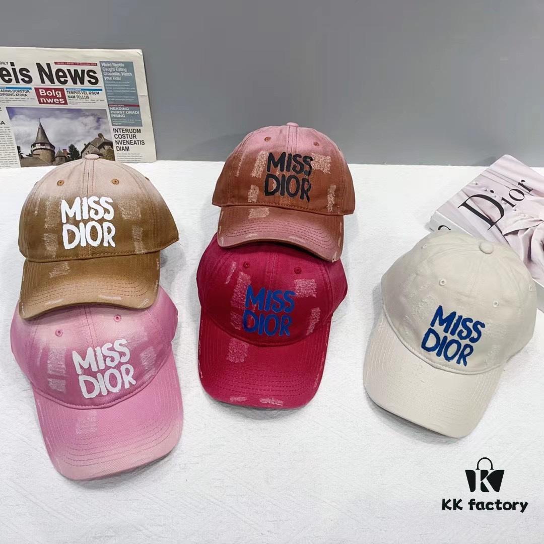 692fb30799f2d84055c87108 Dior Baseball Cap New Gradient Color Trendy Unisex Stylish and Elegant