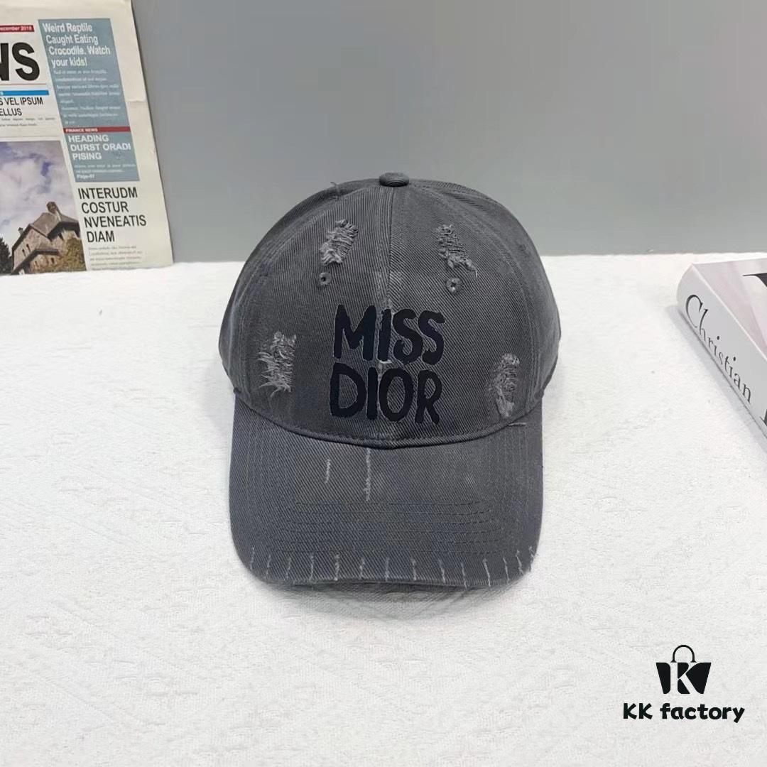692fb30e99f2d84055c87110 Dior New Arrival Distressed Baseball Cap – Stylish and Sophisticated Unisex Design with Perfect Fit