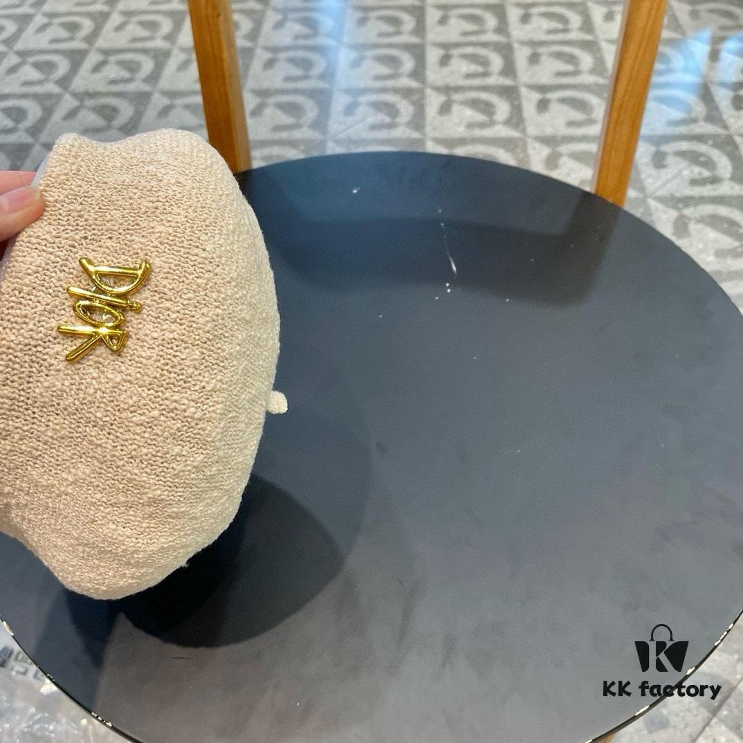 692fb34a99f2d84055c87154 Dior 2024 New Solid Color Women's Beret, Slimming Face Look, Lightweight and Breathable for Spring and Summer, Artistic Pumpkin Hat, Versatile Painter Hat