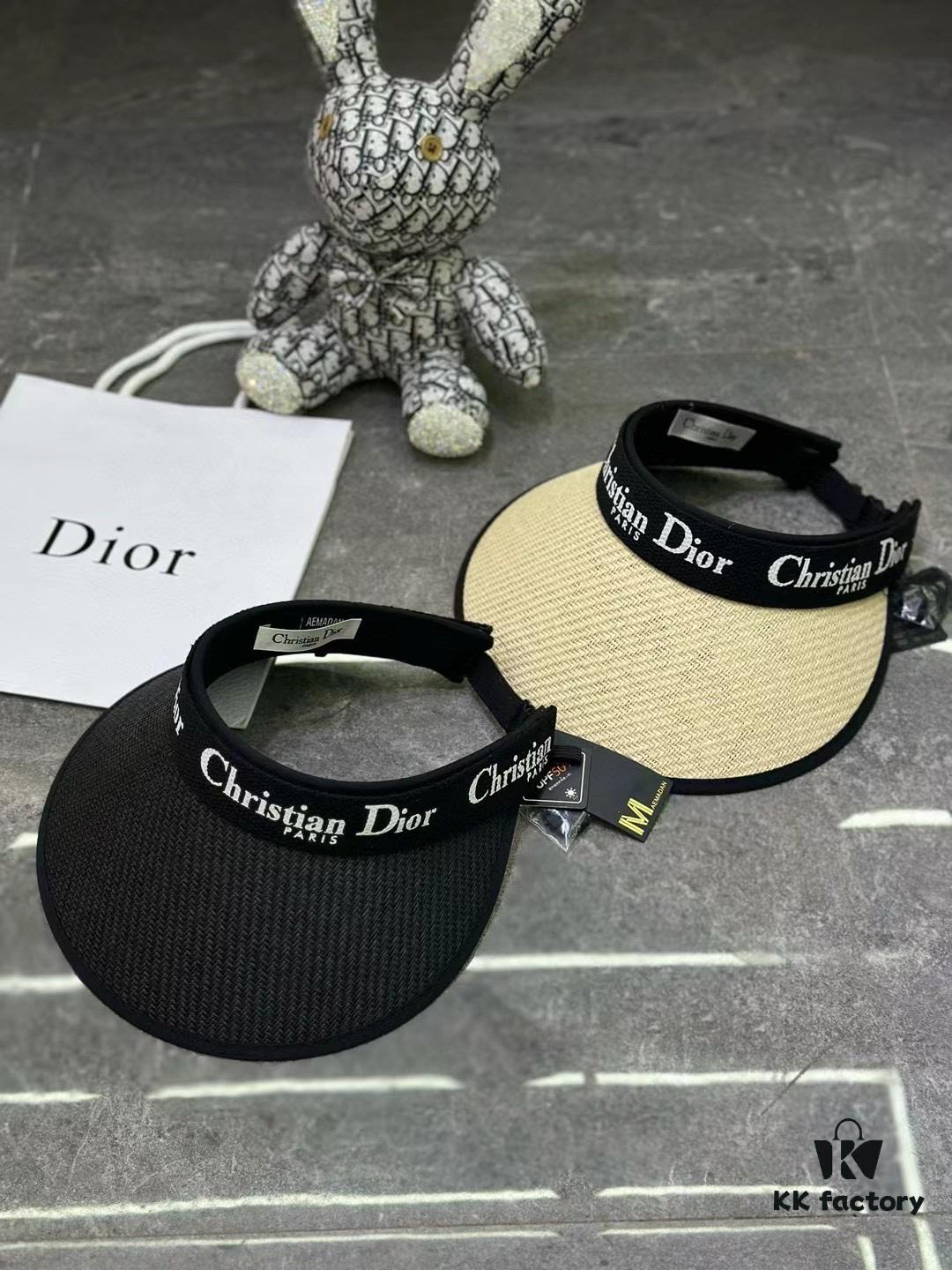692fb44f99f2d84055c8729e Dior - New Arrival Rimless Cap with Color-Block Trim