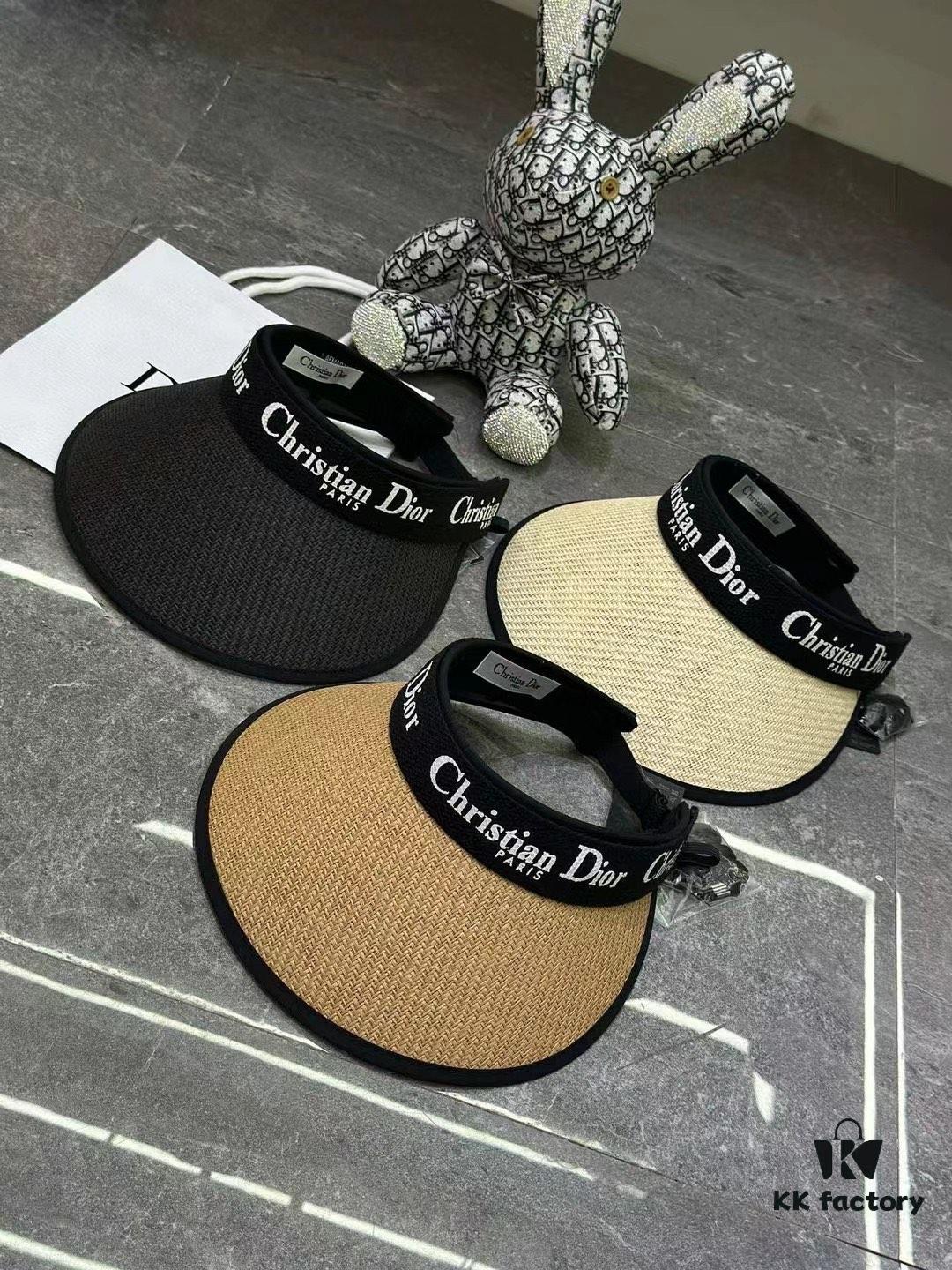 692fb45099f2d84055c8729f Dior - New Arrival Rimless Cap with Color-Block Trim