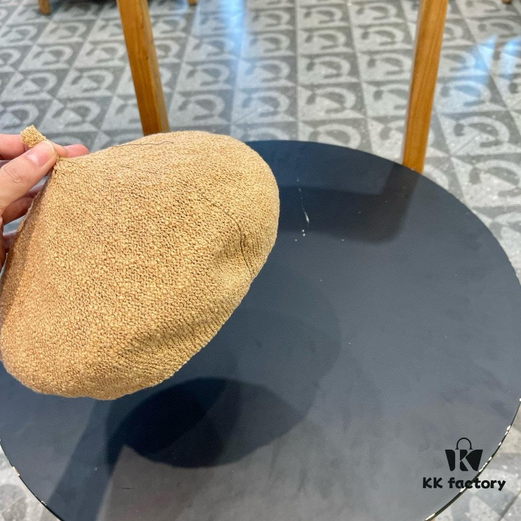 692fb4af99f2d84055c87305 Dior 2024 New Solid Color Women's Beret, Slimming Face Look, Lightweight and Breathable Spring Summer Pumpkin Hat, Artistic and Versatile Painter Hat