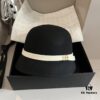 692fb57799f2d84055c873d3 HEREMS Hermès 2024 Autumn/Winter New Wool Bucket Hat, 100% Wool, Irregular Cut Design, Fashionable Women's Essential, Head Circumference 57cm, Khaki White Black