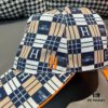 692fb5ee99f2d84055c87477 Box with cloth bag, HERMÈS new original single baseball cap, H embroidery plaid design, genuine mold custom-made, authentic breathable canvas fabric + top-layer cowhide, original factory stainless steel adjustable buckle, exquisite craftsmanship, stylish and handsome, excellent quality!