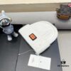 692fb62a99f2d84055c874d6 Hermes x Designer Collaboration Broken Button Knit Beanie Warm Ear-Protecting Hat Versatile Knitted Cap