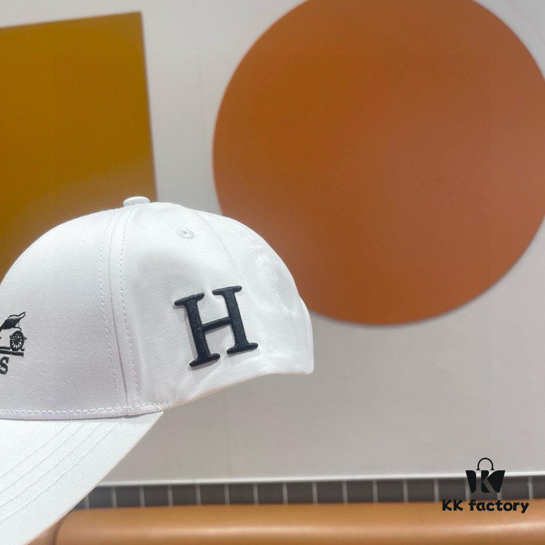 692fb67599f2d84055c87539 New Arrival HERMÈS Latest Original Order Baseball Cap, Color-Blocked H, Custom Molded with Authentic Design, Premium Breathable Canvas Fabric and Original Factory Stainless Steel Adjustable Buckle, Exquisite Craftsmanship, Stylish and High Quality