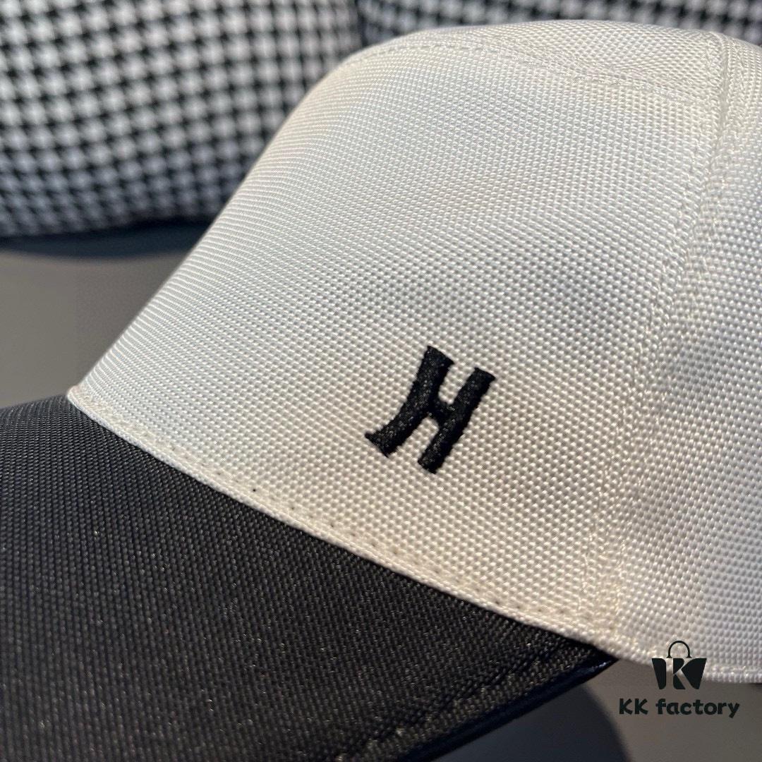 692fb6b899f2d84055c875a3 Hermès Latest Original Design Baseball Cap, Color-Blocked H, Premium Canvas and Top Layer Leather