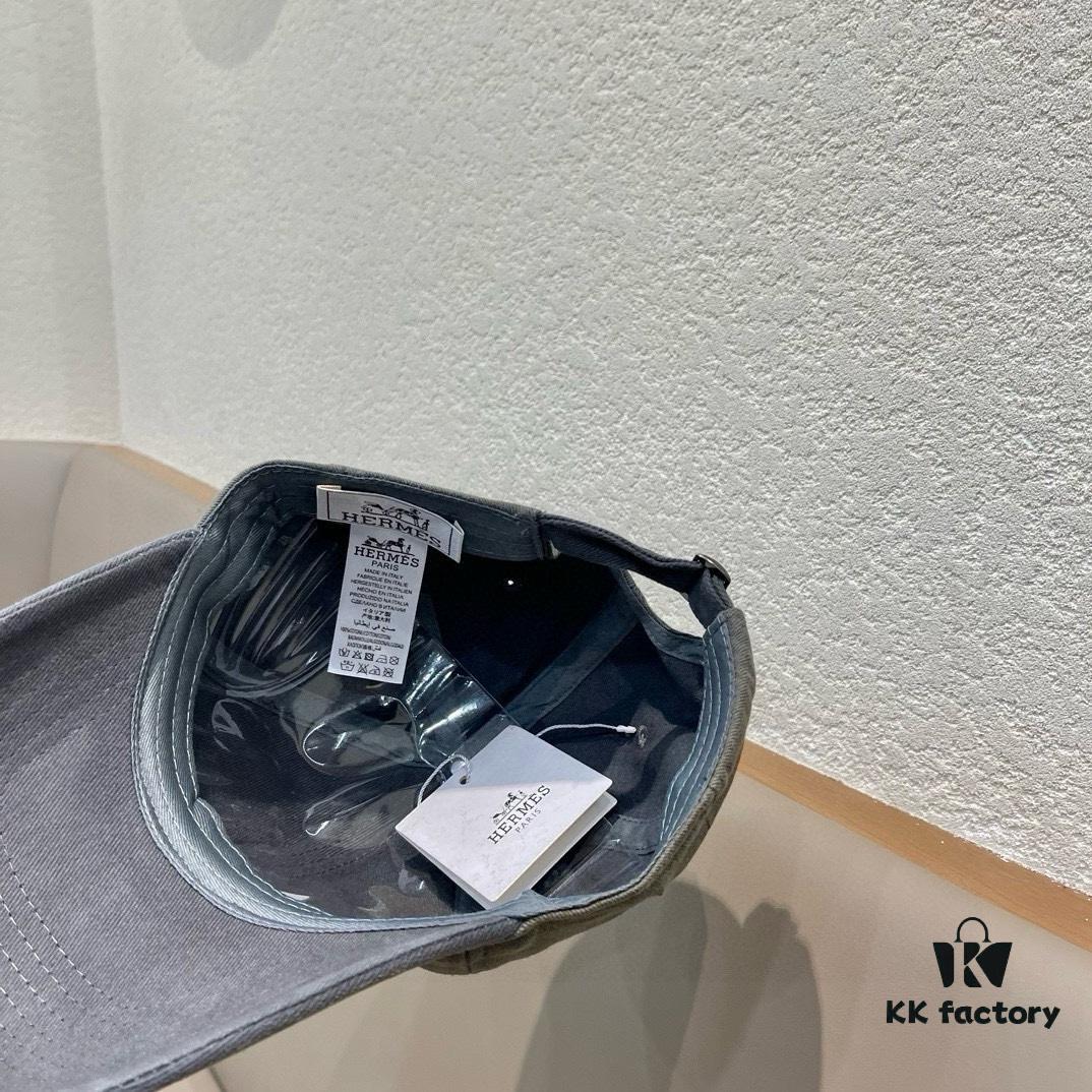 692fb72f99f2d84055c8765e New Arrival HERMÈS (Hermes) Latest Authentic Replica Baseball Cap, Color-Blocked H Design, Premium Craftsmanship with Original Breathable Canvas Fabric and Factory Stainless Steel Adjustable Buckle